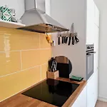Apartment Bright And Charming From 1878 With View To The New National Museum In Oslo