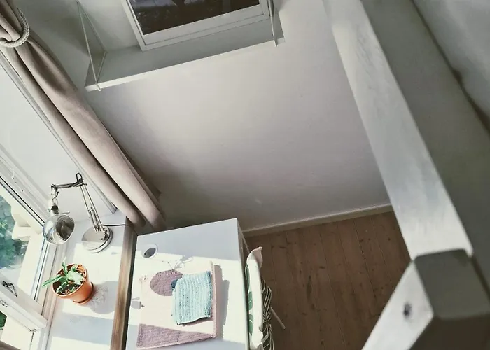 Lejlighed Bright And Charming From 1878 With View To The New National Museum In *