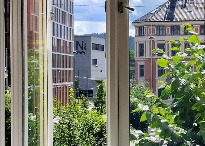 Lejlighed Bright And Charming From 1878 With View To The New National Museum In